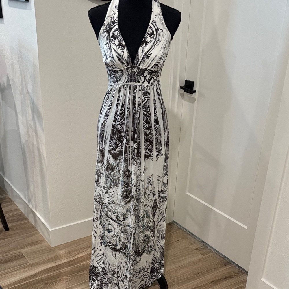 Elegant Black and White Halter Maxi Dress